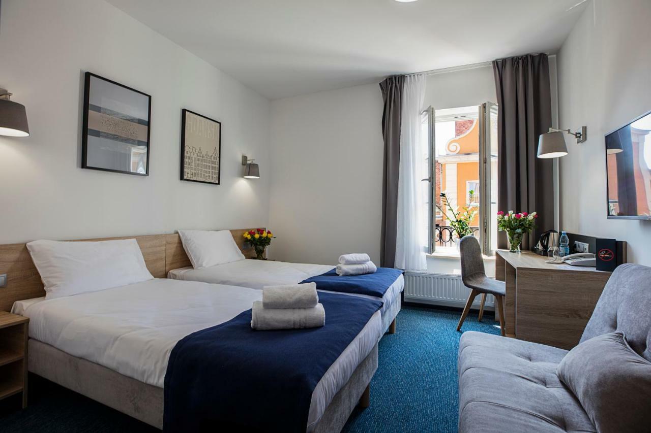 Fama Old Town Apartahotel 3*